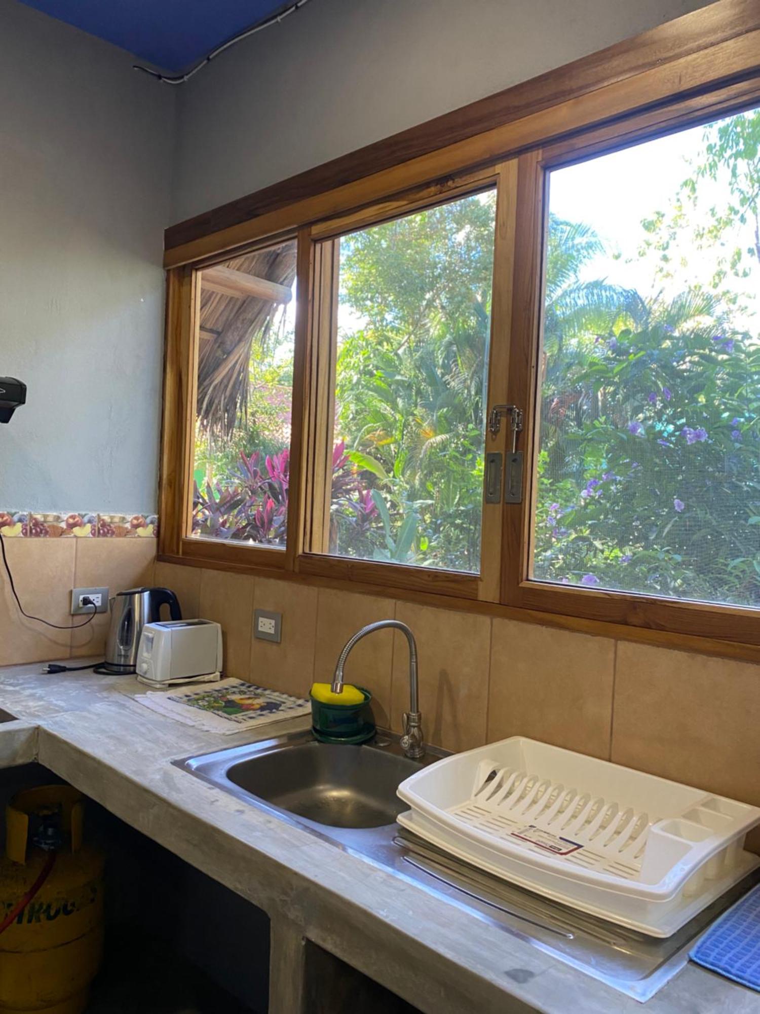 Jazlyn Lodge & Tours パケラ エクステリア 写真
